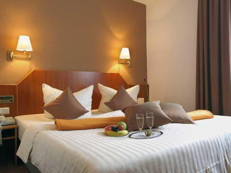 Kleefelder Hof Hotel Hannover Ngoại thất bức ảnh