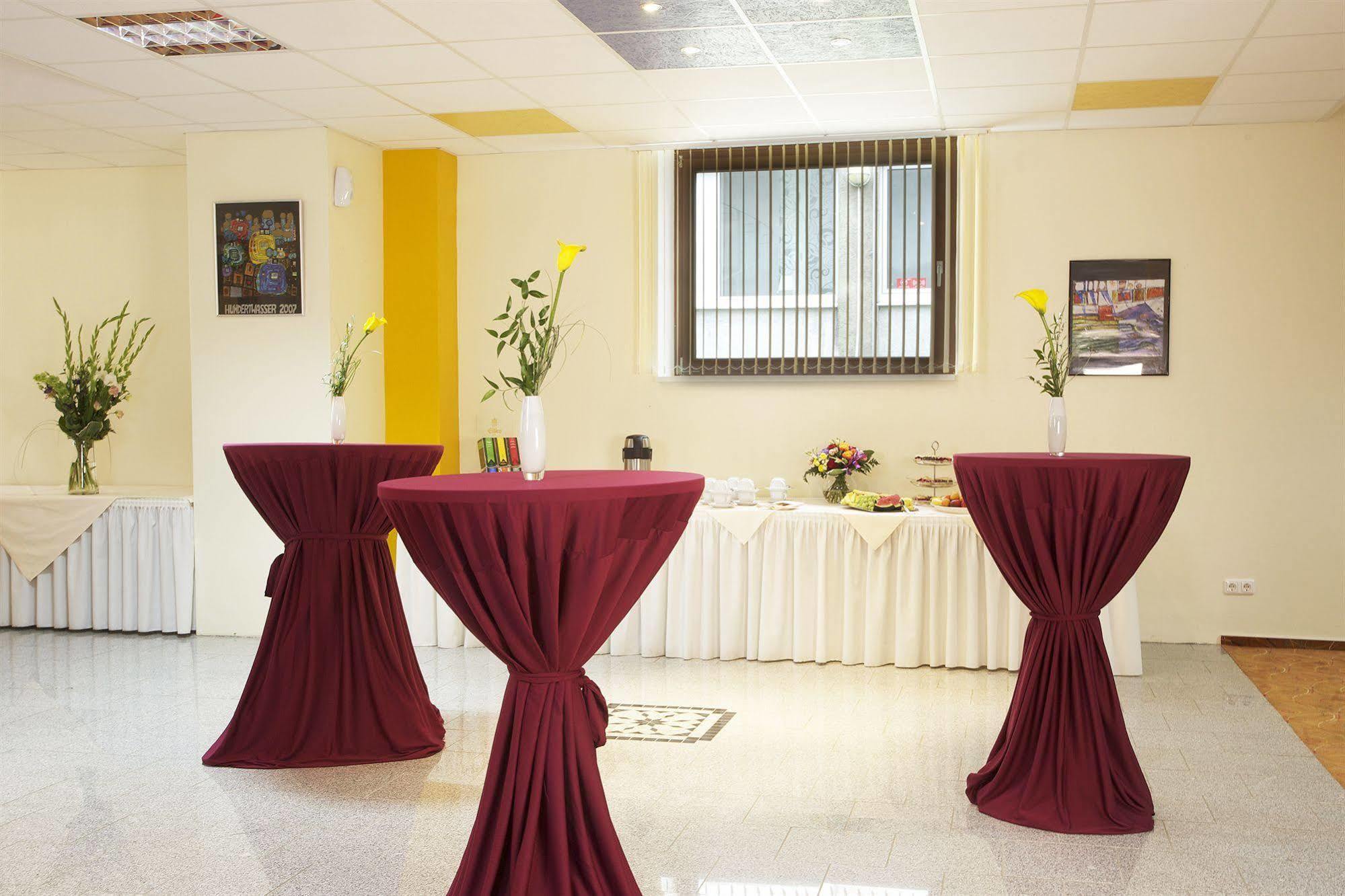 Kleefelder Hof Hotel Hannover Ngoại thất bức ảnh